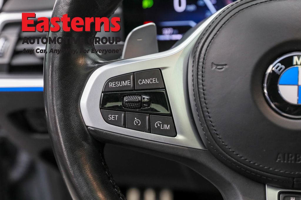 Used 2023 BMW 330i Sedan w/ M Sport Package image 14