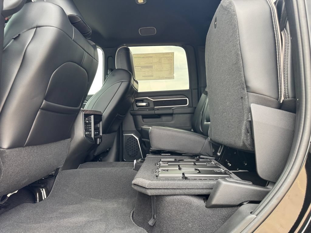 New 2026 RAM 2500 Laramie AWD/4WD image 37