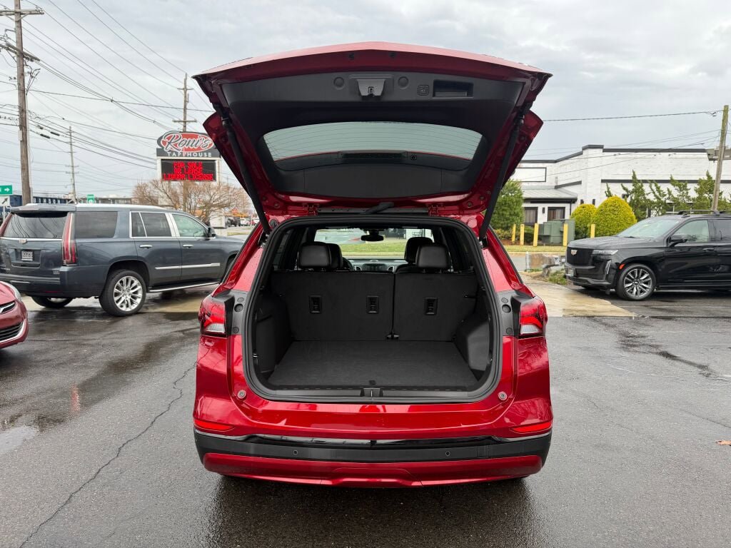 Used 2024 Chevrolet Equinox RS AWD/4WD image 27