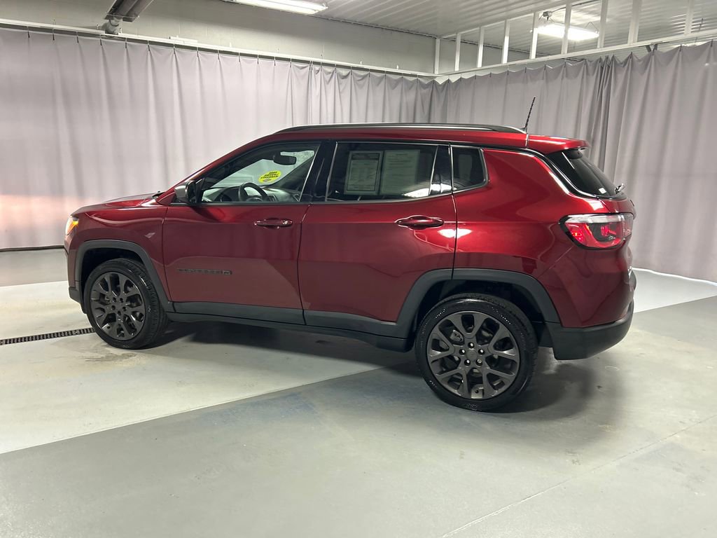 Used 2021 Jeep Compass Latitude AWD/4WD image 4