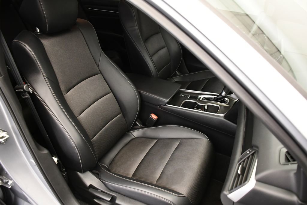 Used 2018 Honda Accord Sport image 45