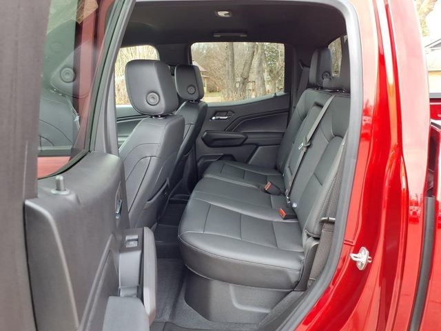 Used 2024 Chevrolet Colorado LT w/ LT Convenience Package III AWD/4WD image 11