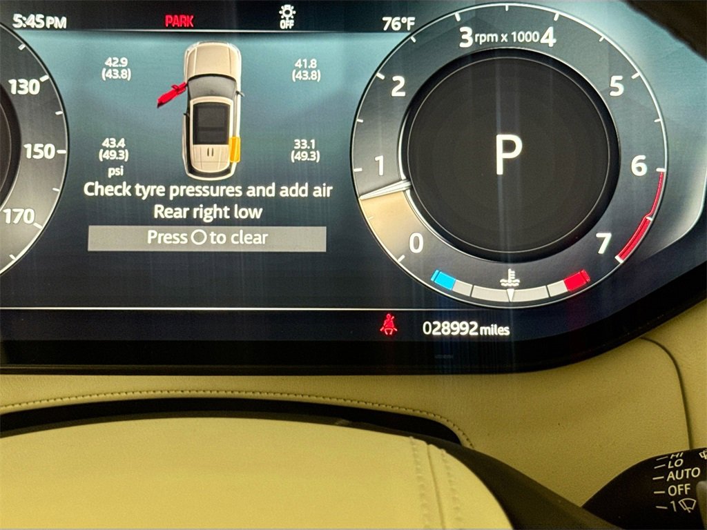 Certified 2023 Land Rover Range Rover SE image 12