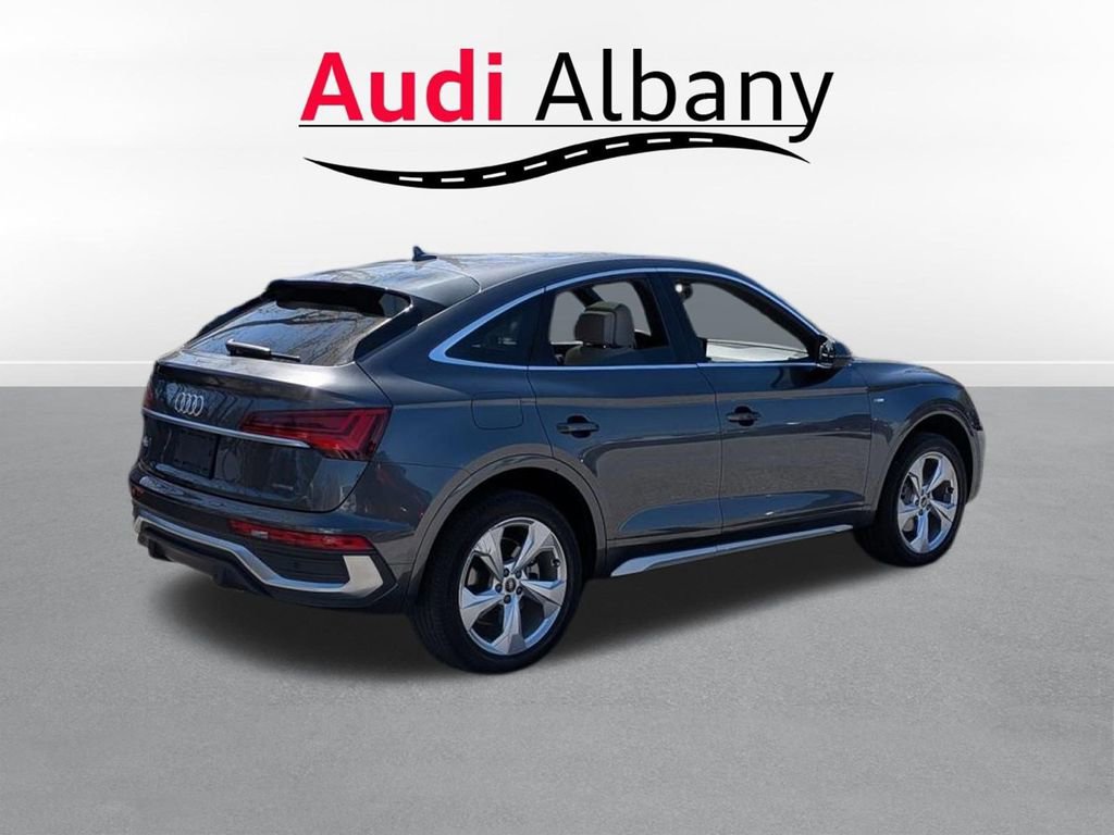 Used 2023 Audi Q5 2.0T Premium Plus w/ Premium Plus Package AWD/4WD image 4