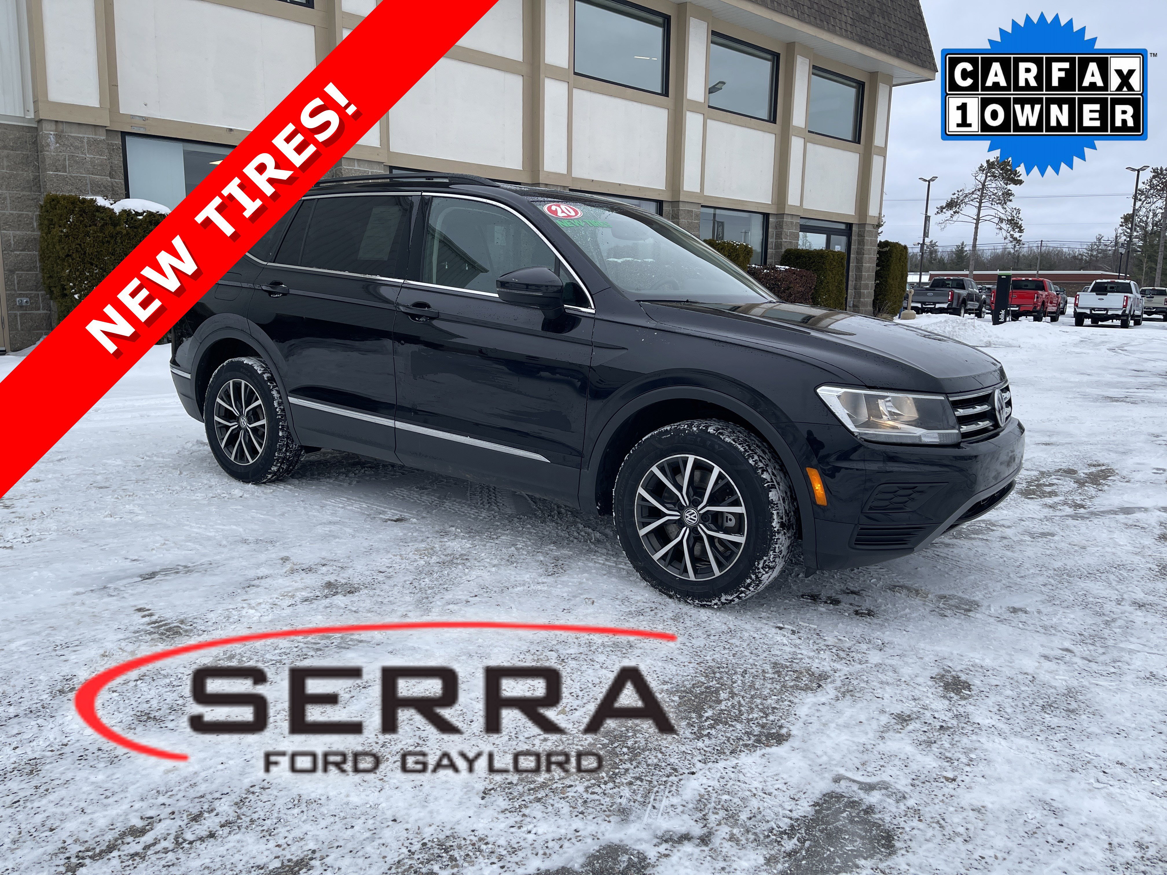 Used 2020 Volkswagen Tiguan SE w/ Panoramic Sunroof Package