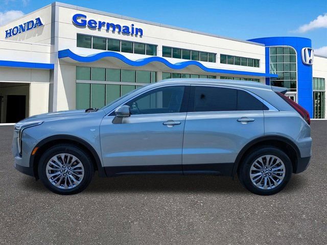 Used 2025 Cadillac XT4 Premium Luxury FWD image 8