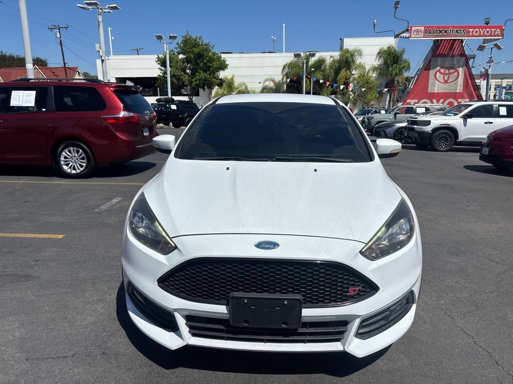 Used 2018 Ford Focus ST FWD image 9