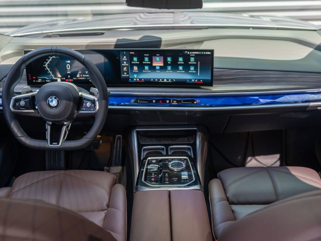 Used 2025 BMW 740i 740i image 11