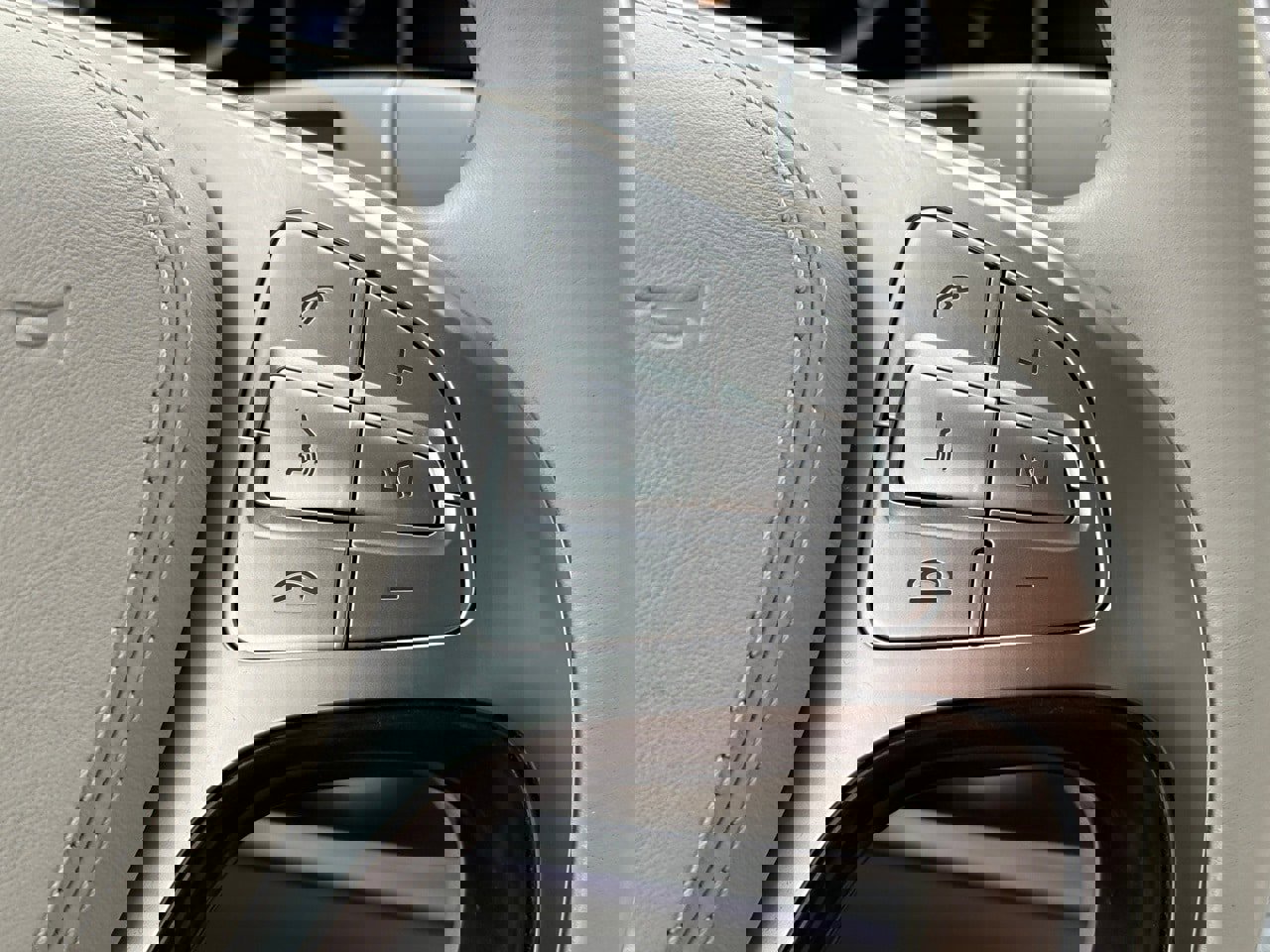 Used 2015 Mercedes-Benz S 550 Sedan image 19