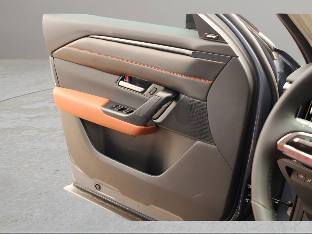 Used 2025 MAZDA CX-50 2.5 Turbo w/ Accent Package image 13