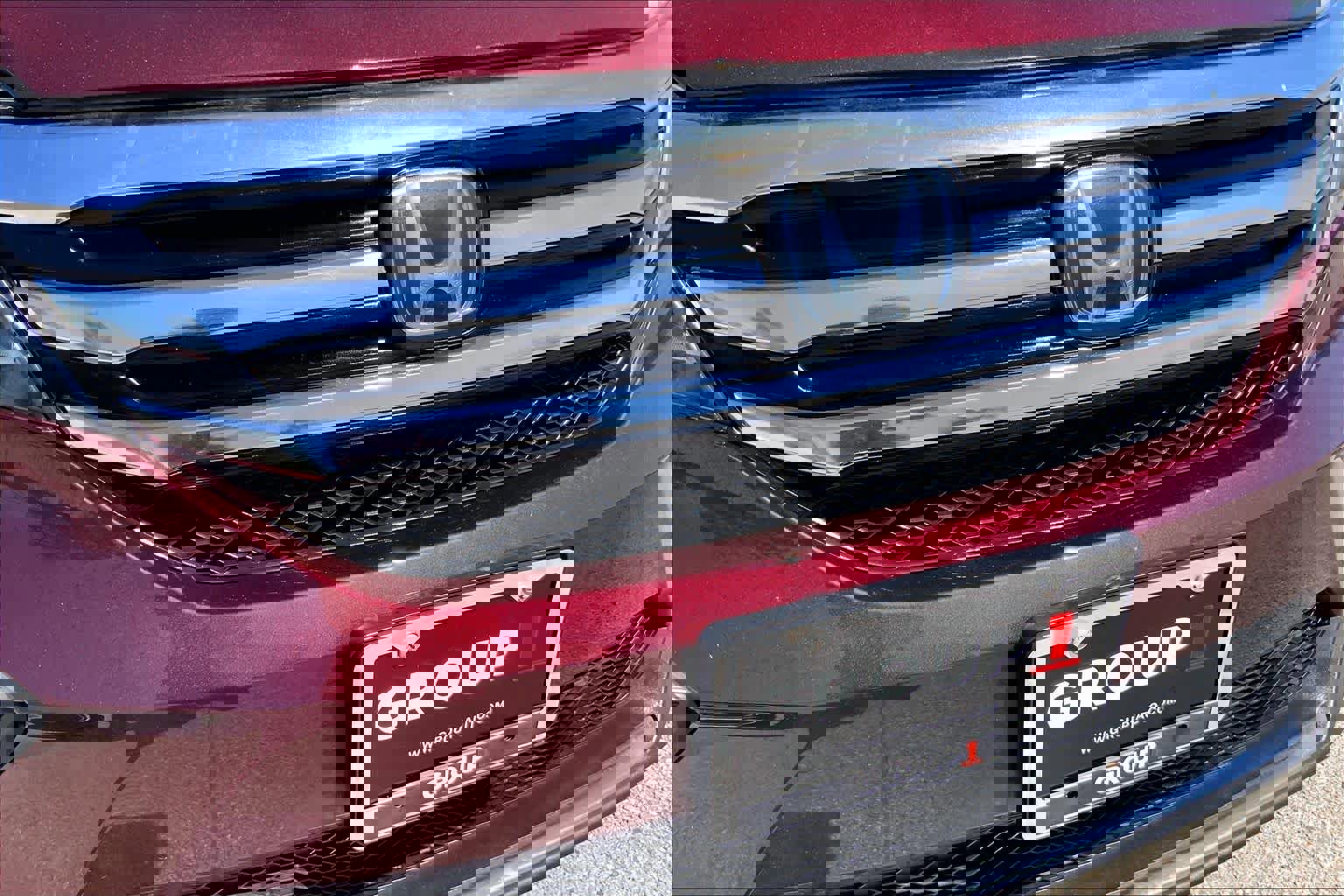 Used 2018 Honda Pilot Touring image 29