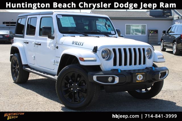 Used 2023 Jeep Wrangler Unlimited Sahara w/ Cold Weather Group