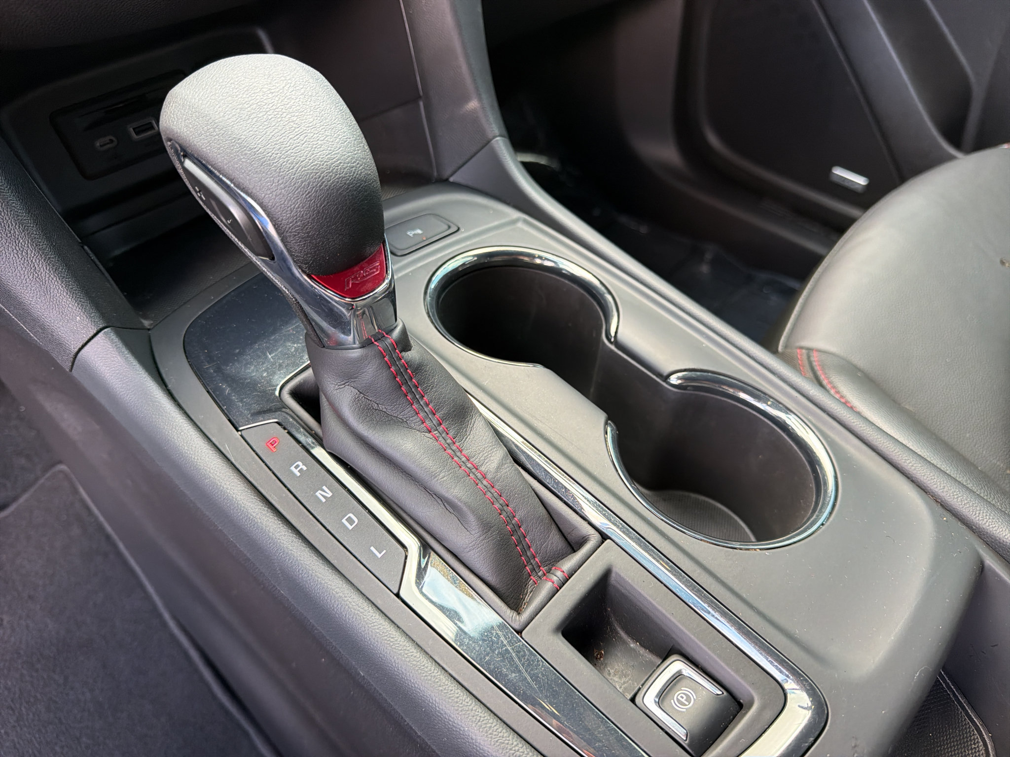 Used 2024 Chevrolet Equinox RS w/ RS Leather Package FWD image 22
