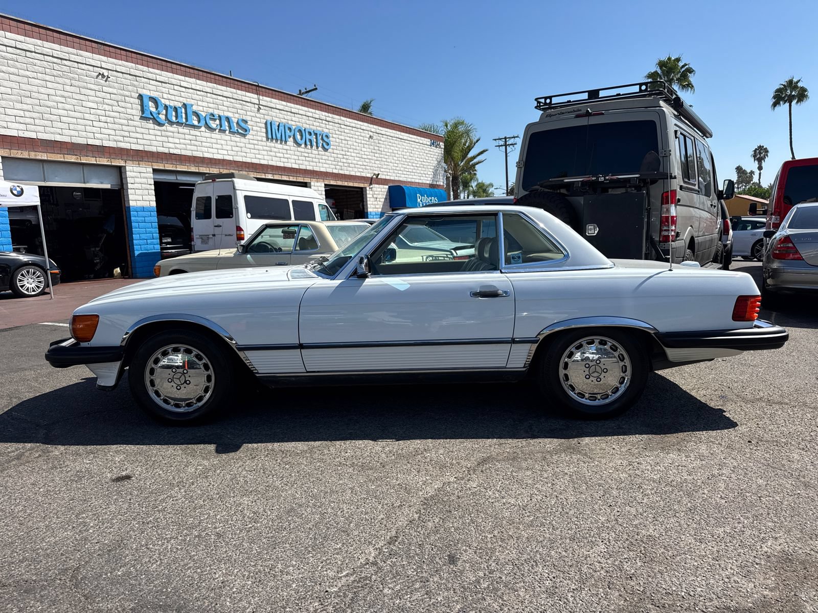 Used 1989 Mercedes-Benz 560 SL image 5