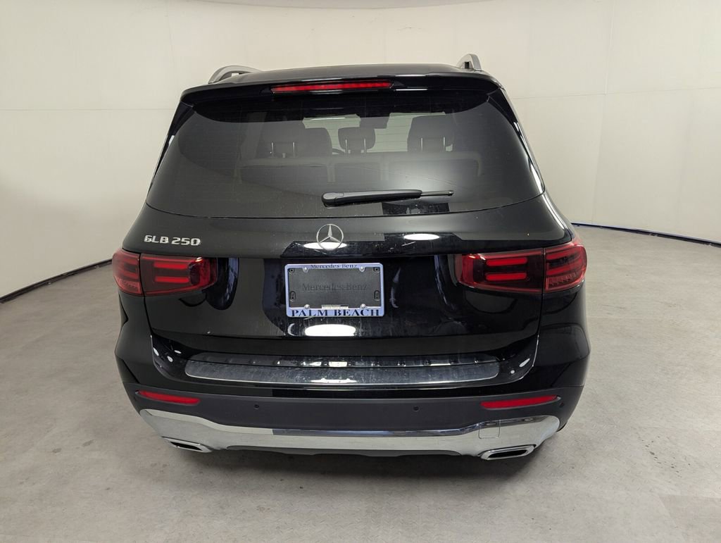 New 2026 Mercedes-Benz GLB 250 image 5