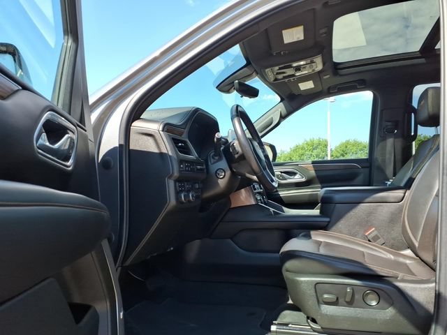 Certified 2021 Chevrolet Tahoe High Country w/ Premium Package AWD/4WD image 17