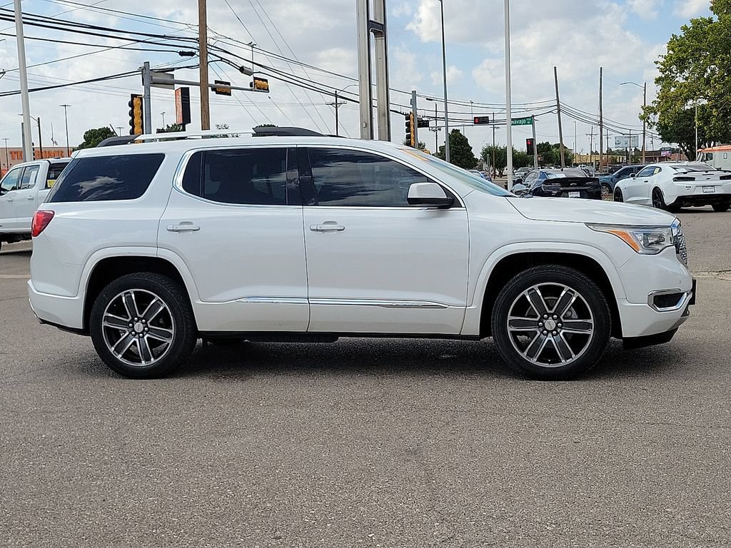 Used 2018 GMC Acadia Denali w/ Technology Package FWD image 14