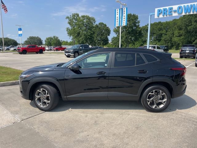 Used 2025 Chevrolet Trax LT w/ LT Convenience Package FWD image 36