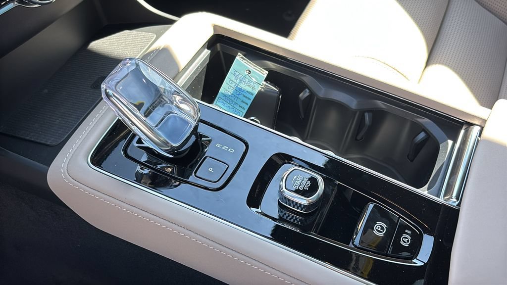 New 2026 Volvo XC90 T8 Ultra AWD/4WD image 21