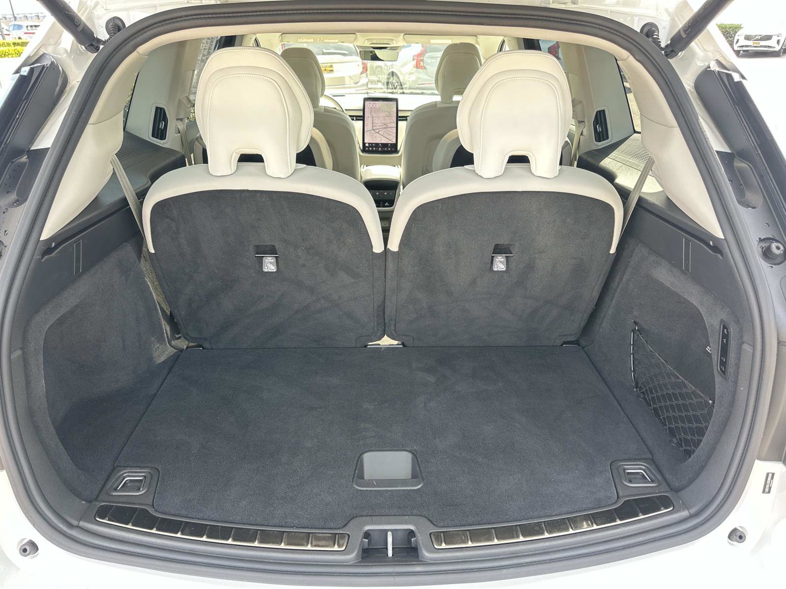 Certified 2025 Volvo EX90 Ultra image 24