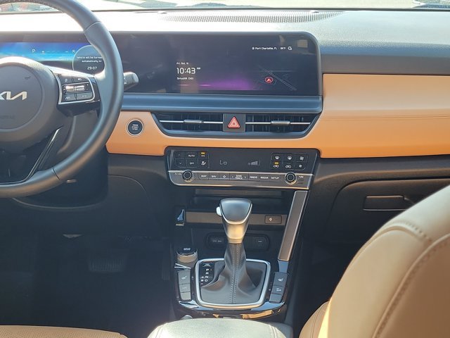 Used 2024 Kia Seltos EX FWD image 5
