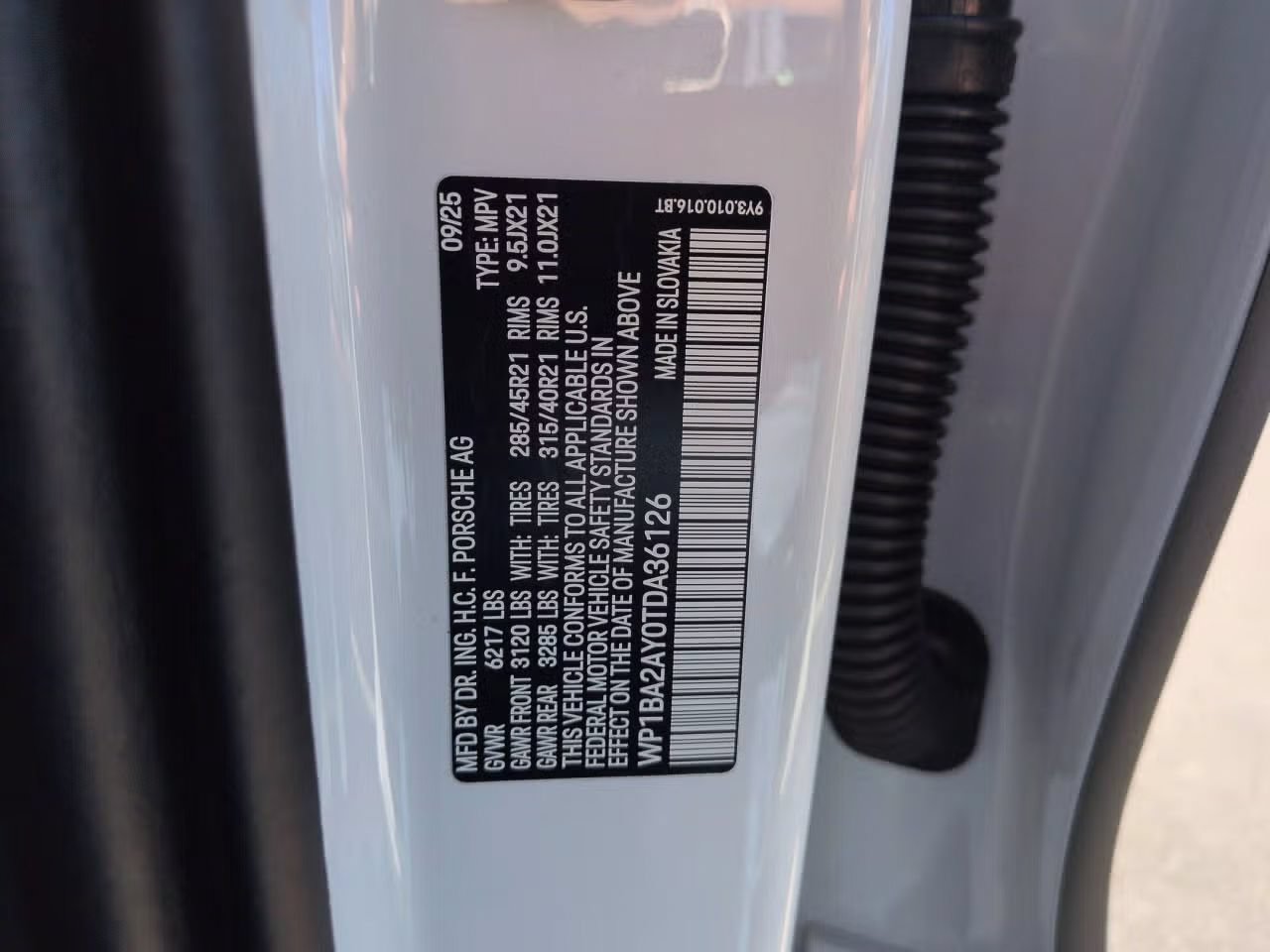 Certified 2026 Porsche Cayenne Coupe AWD/4WD image 27