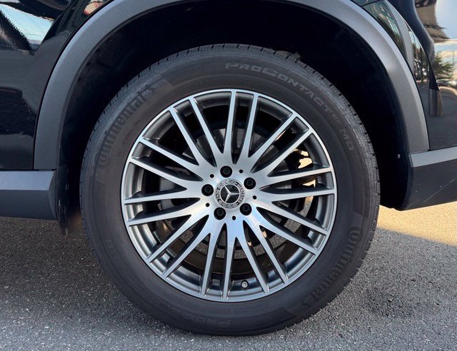 Used 2023 Mercedes-Benz GLC 300 4MATIC image 11