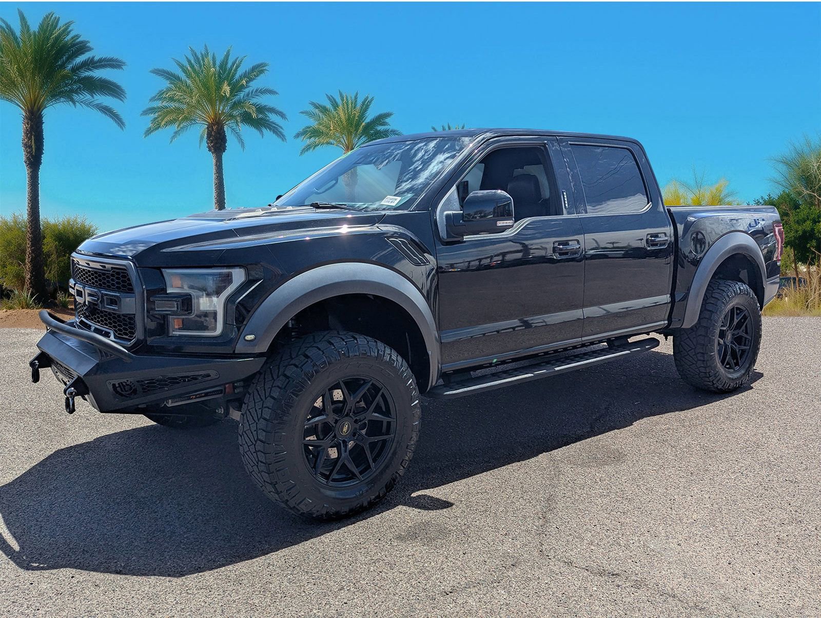 Used 2018 Ford F150 Raptor w/ Equipment Group 802A Luxury AWD/4WD image 34