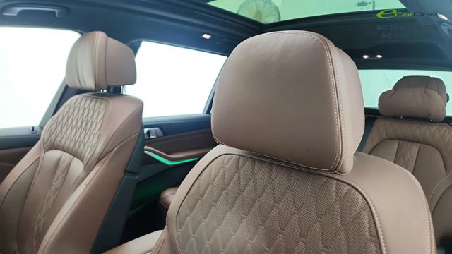 Used 2023 BMW X7 xDrive40i w/ Executive Package AWD/4WD image 38