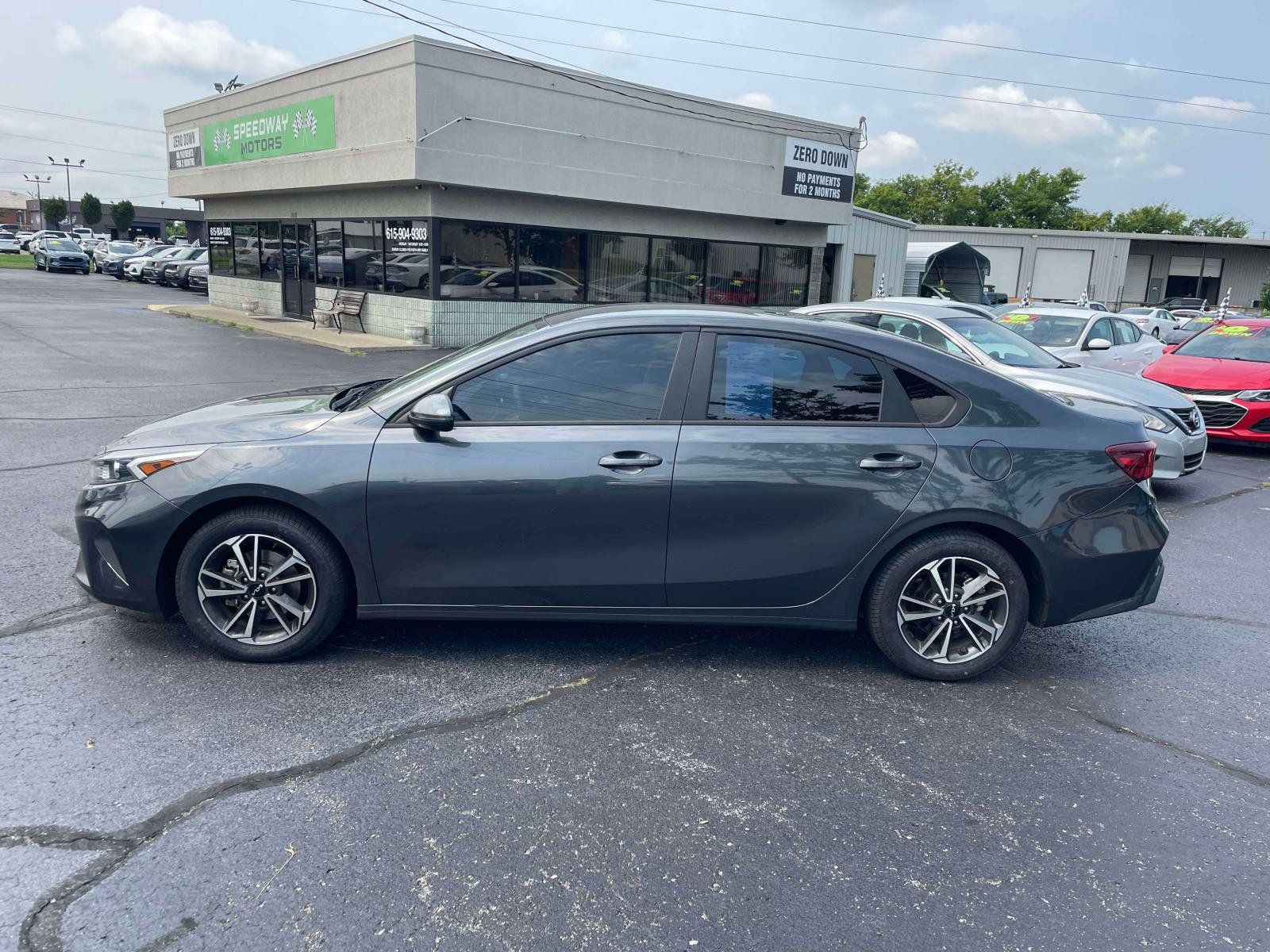Used 2023 Kia Forte LXS w/ LXS Technology Package FWD image 4