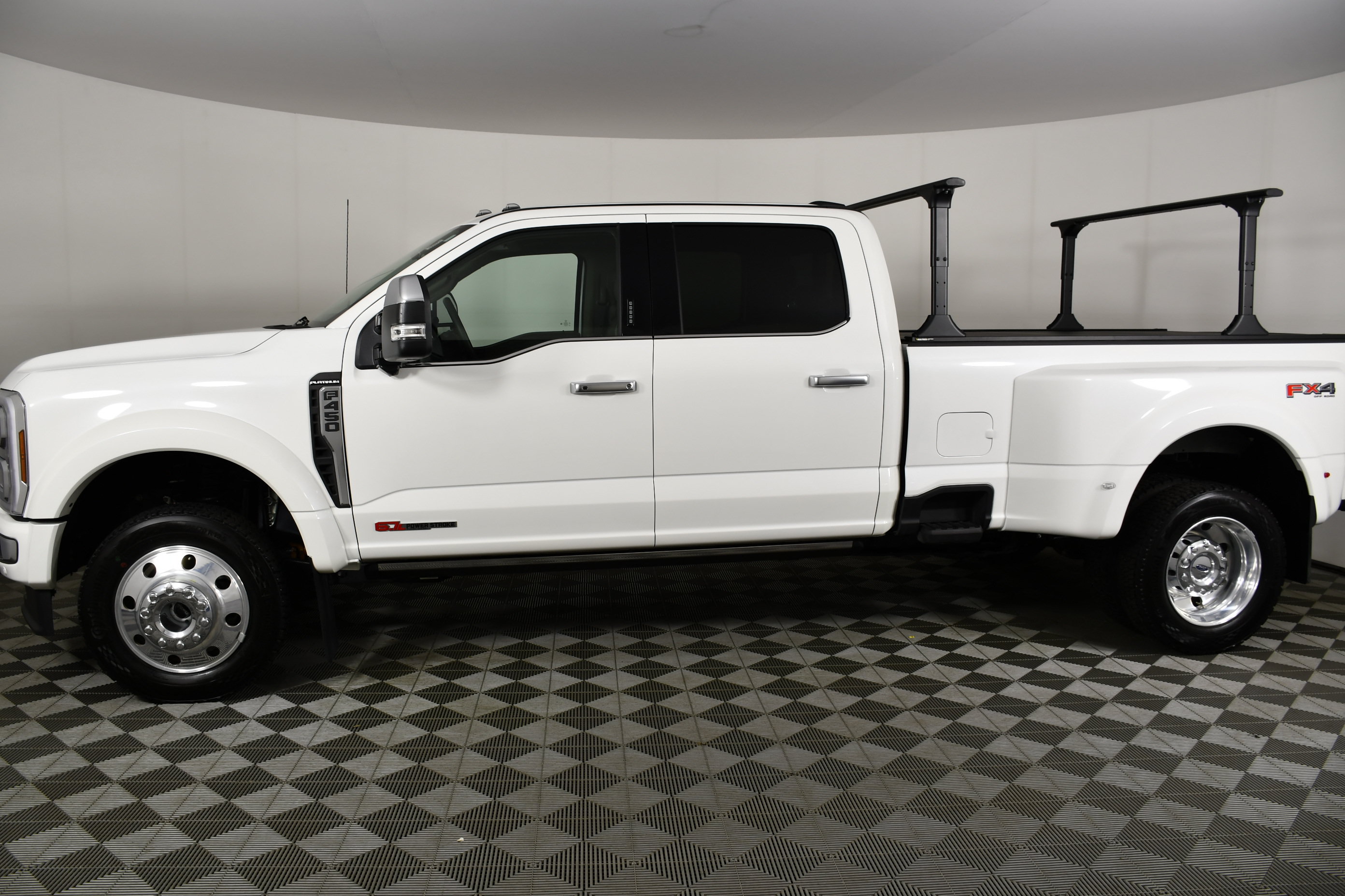 Used 2026 Ford F450 Platinum w/ Platinum Plus Package AWD/4WD image 9