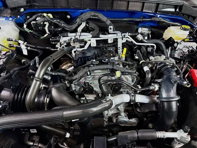 Used 2025 Ford Bronco Badlands AWD/4WD image 29