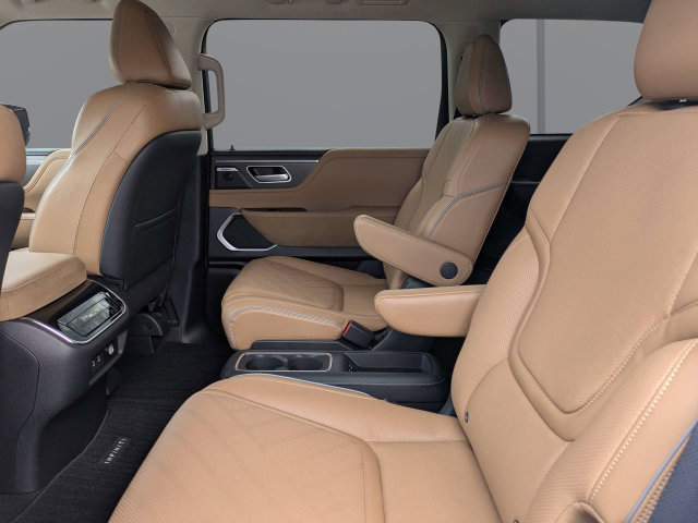 Used 2025 INFINITI QX80 Luxe RWD image 14