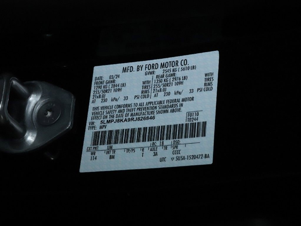 Certified 2024 Lincoln Nautilus Reserve w/ Equipment Group 202A AWD/4WD image 23