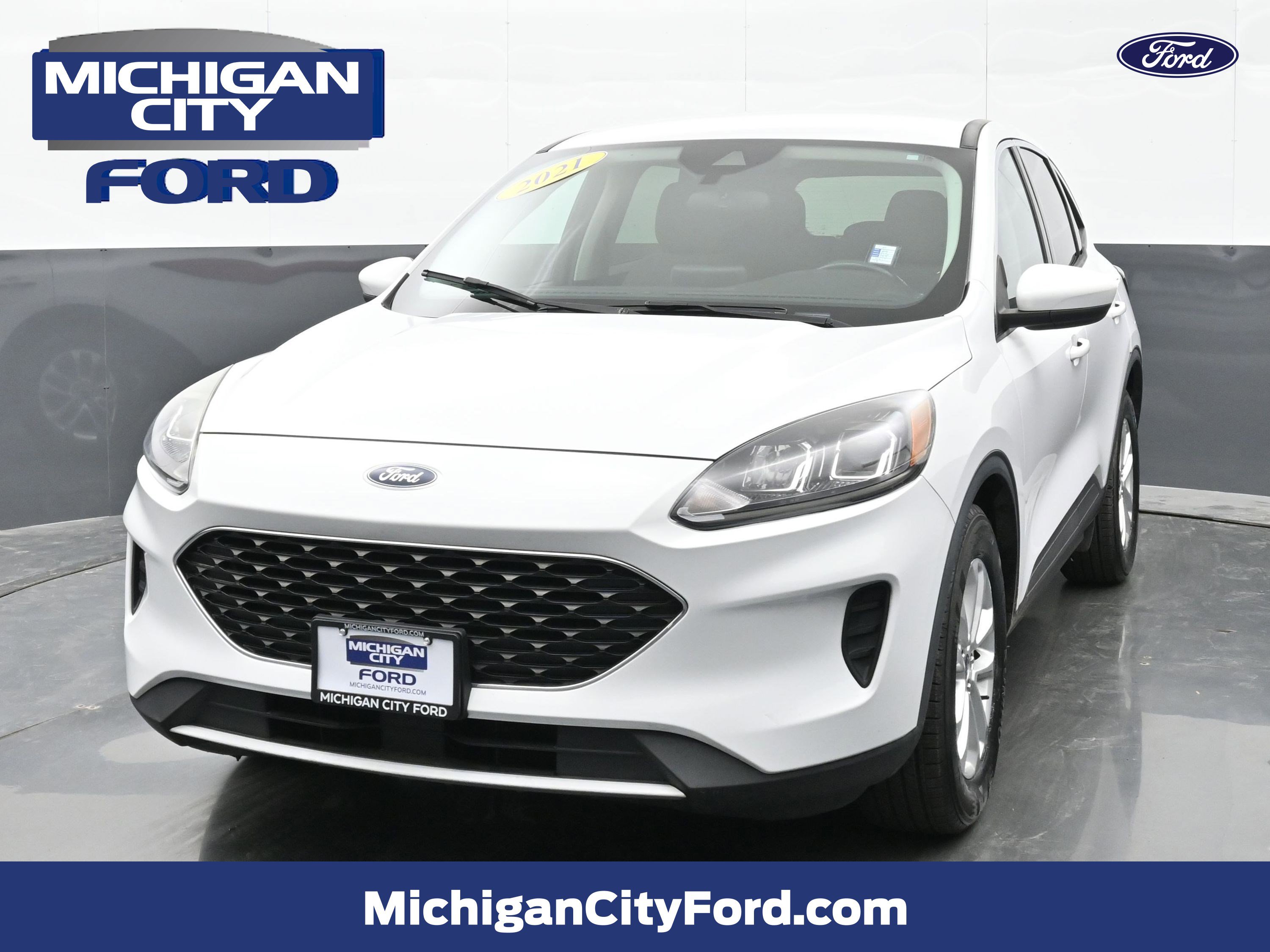 Used 2021 Ford Escape SE w/ Convenience Package image 1