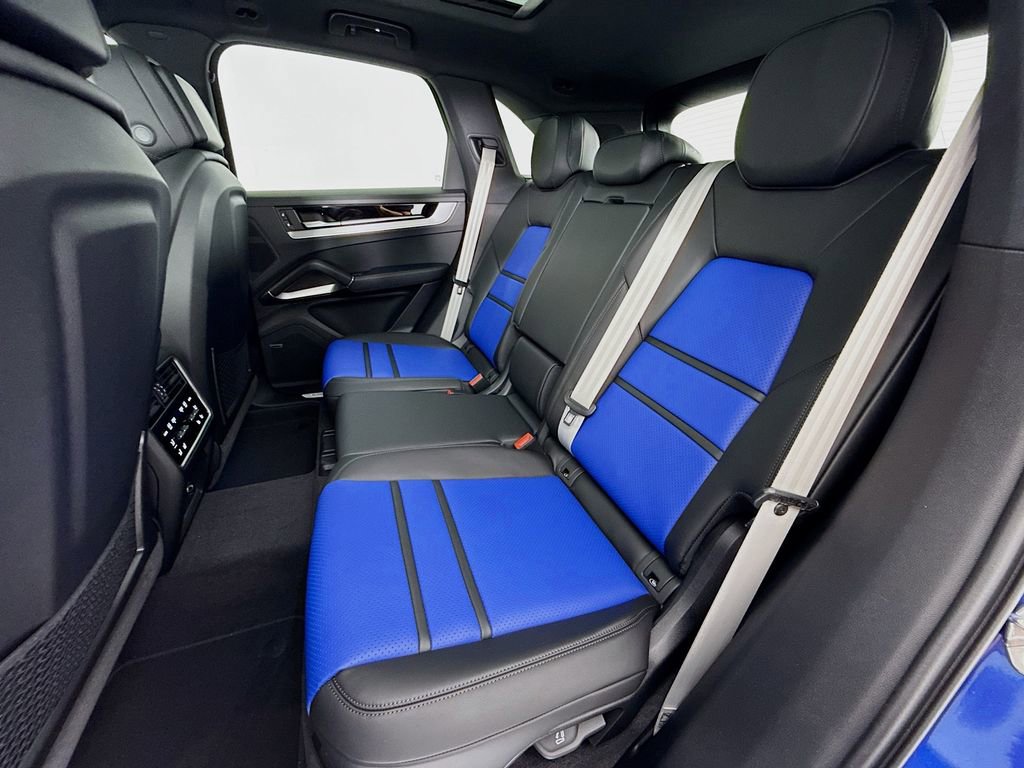 New 2026 Porsche Cayenne S AWD/4WD image 26
