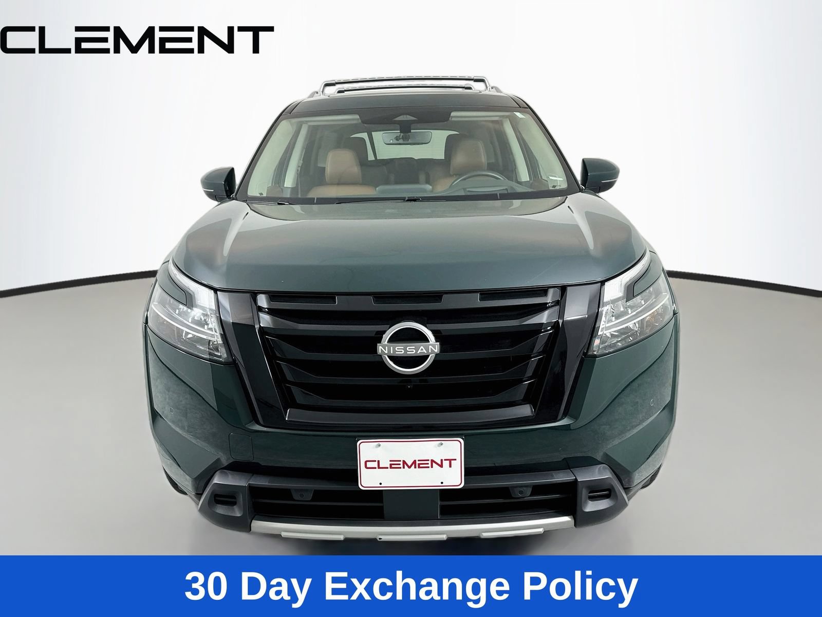 Used 2024 Nissan Pathfinder Platinum w/ Lighting Package (N93) AWD/4WD image 3
