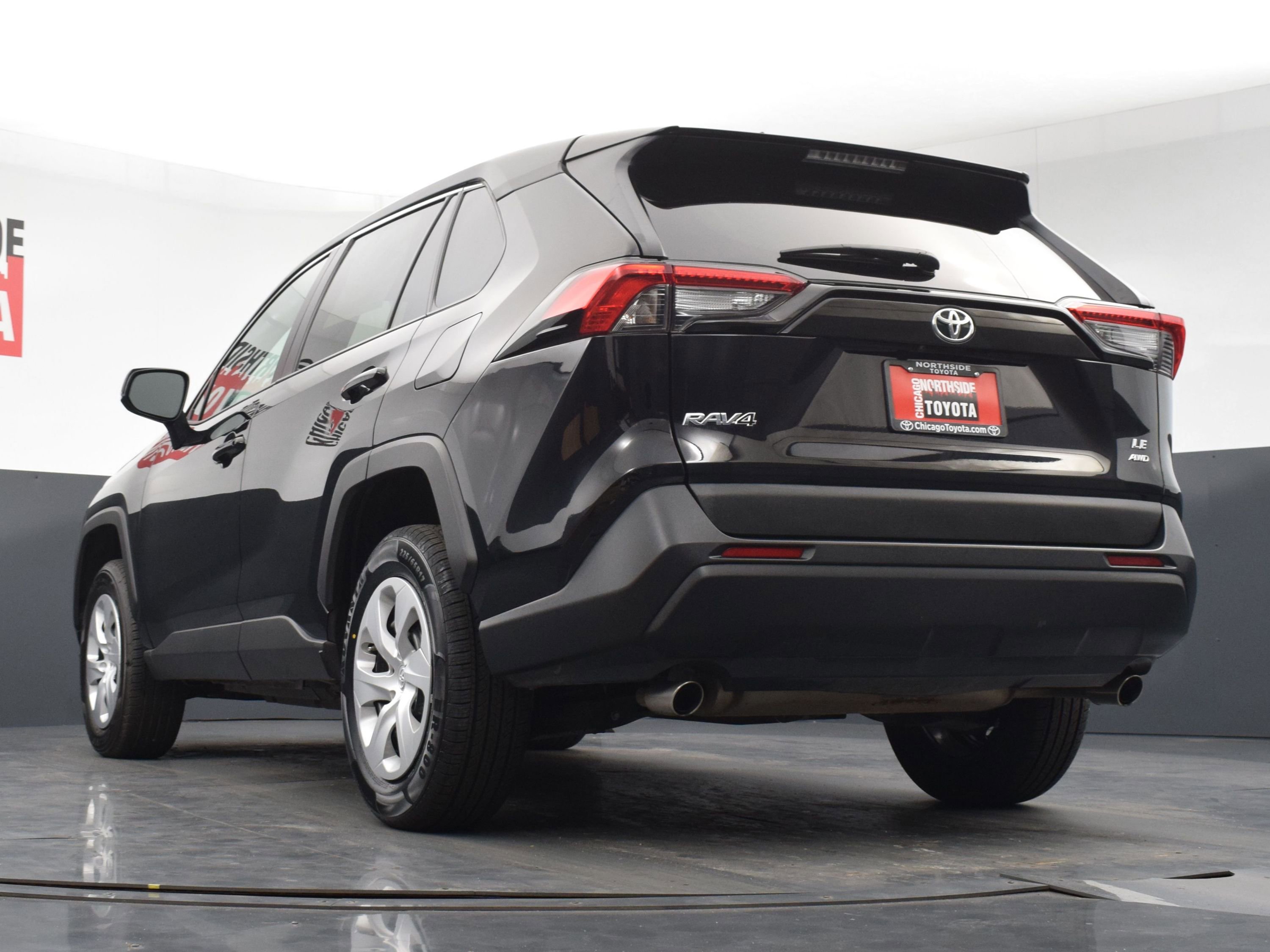 Used 2024 Toyota RAV4 LE AWD/4WD image 26