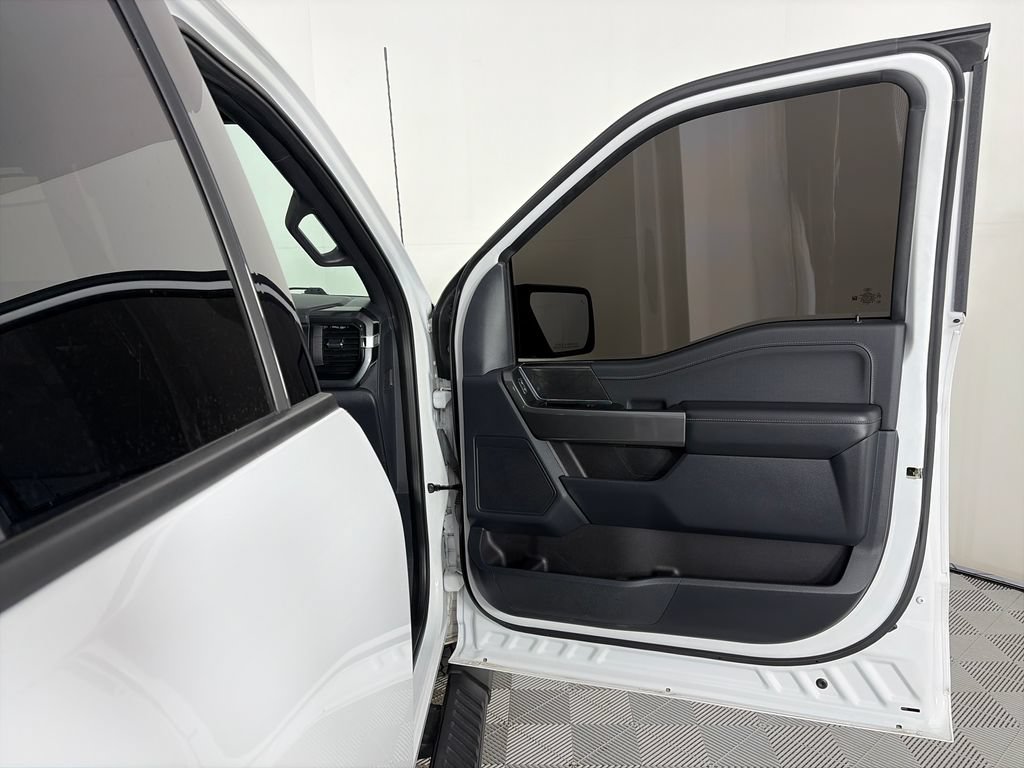 Used 2022 Ford F150 XLT w/ Equipment Group 302A High AWD/4WD image 29