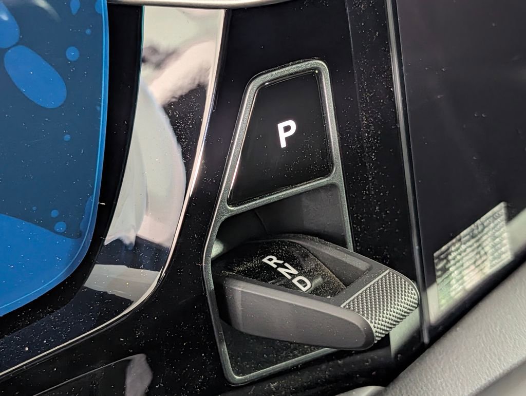 New 2026 Porsche Macan Electric image 36