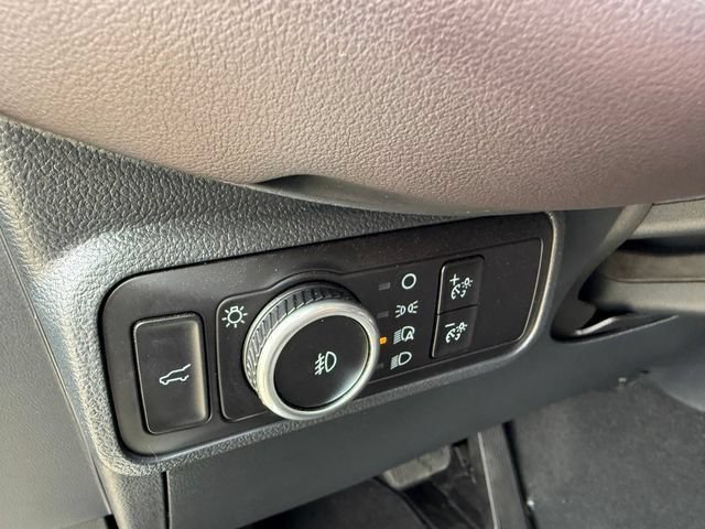 Used 2025 Ford Explorer Platinum w/ LUX Leather Package AWD/4WD image 16