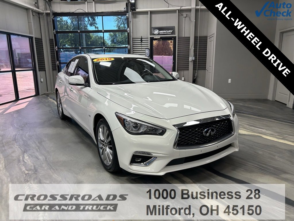 Used 2019 INFINITI Q50 Luxe image 1