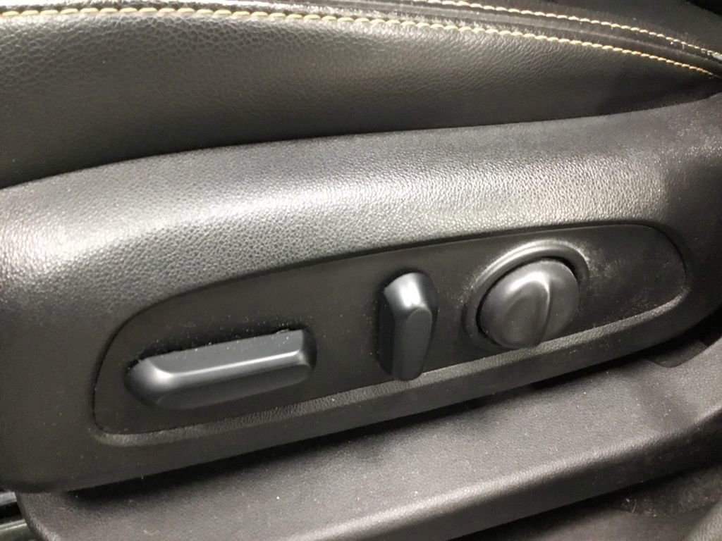 Used 2019 GMC Terrain SLT w/ Preferred Package image 9