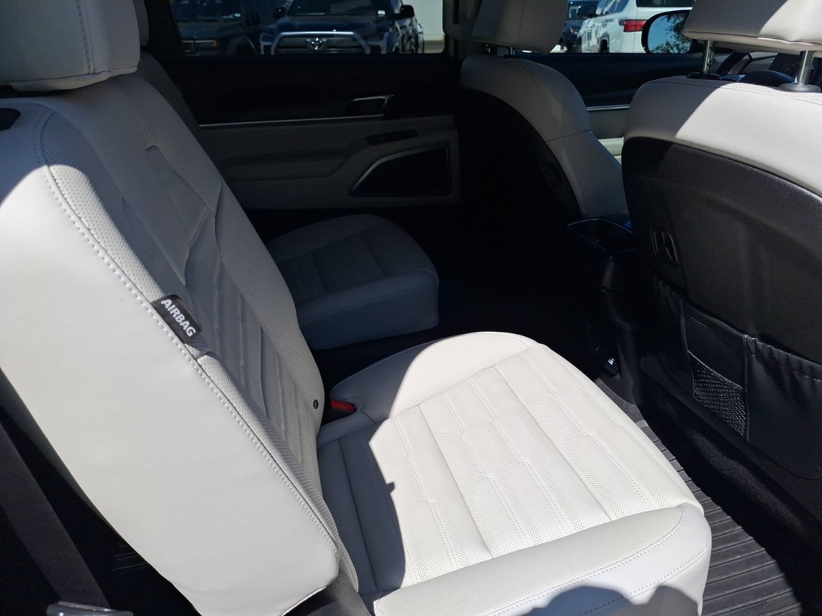 Used 2024 Kia Telluride SX Prestige AWD/4WD image 31