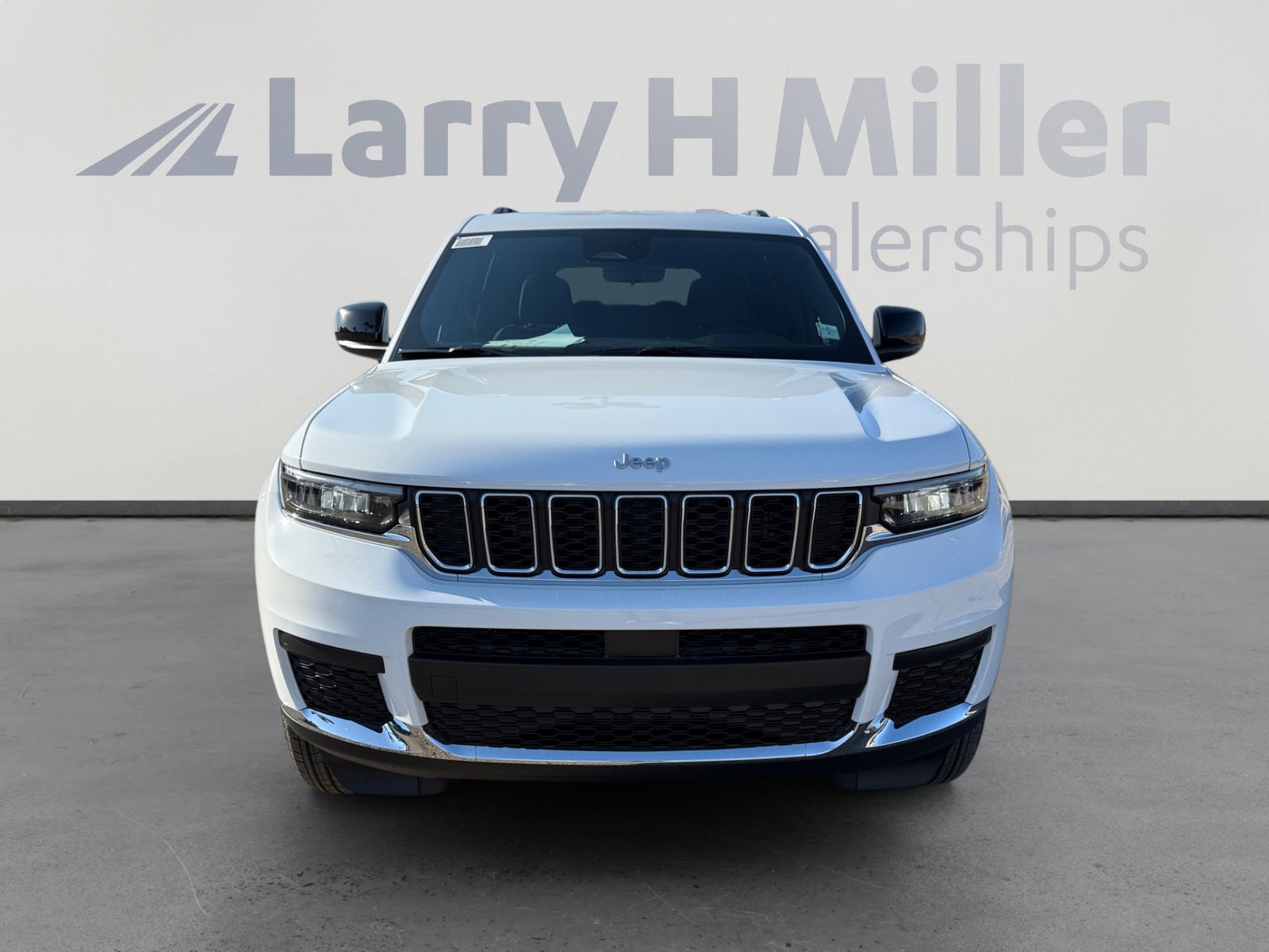 New 2025 Jeep Grand Cherokee L Laredo w/ Luxury Tech Group I image 8