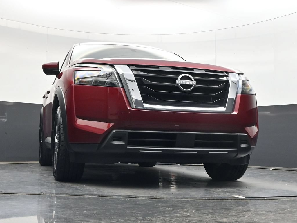 Used 2025 Nissan Pathfinder SV w/ SV Premium Package AWD/4WD image 34