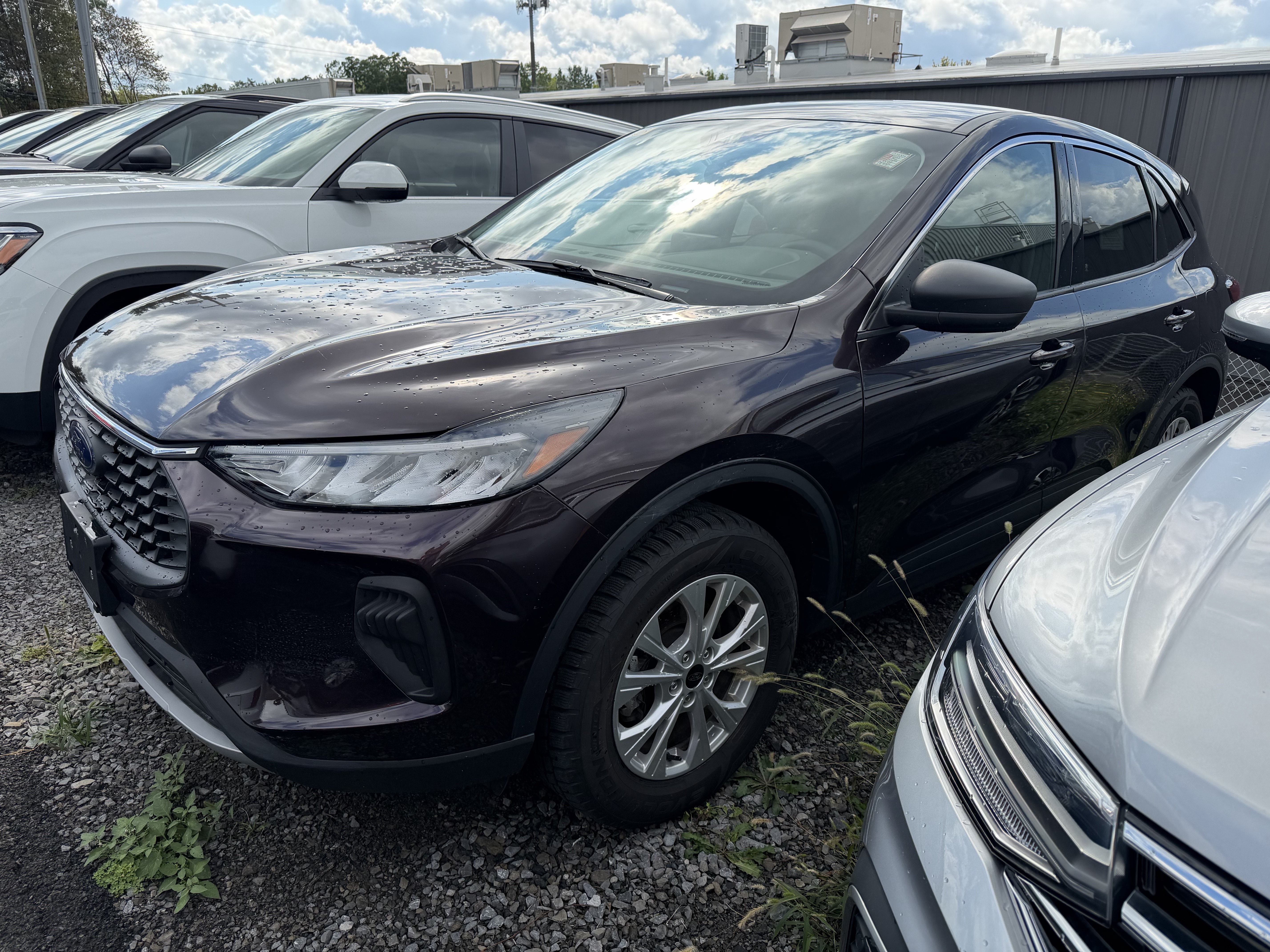 Used 2023 Ford Escape Active AWD/4WD image 3