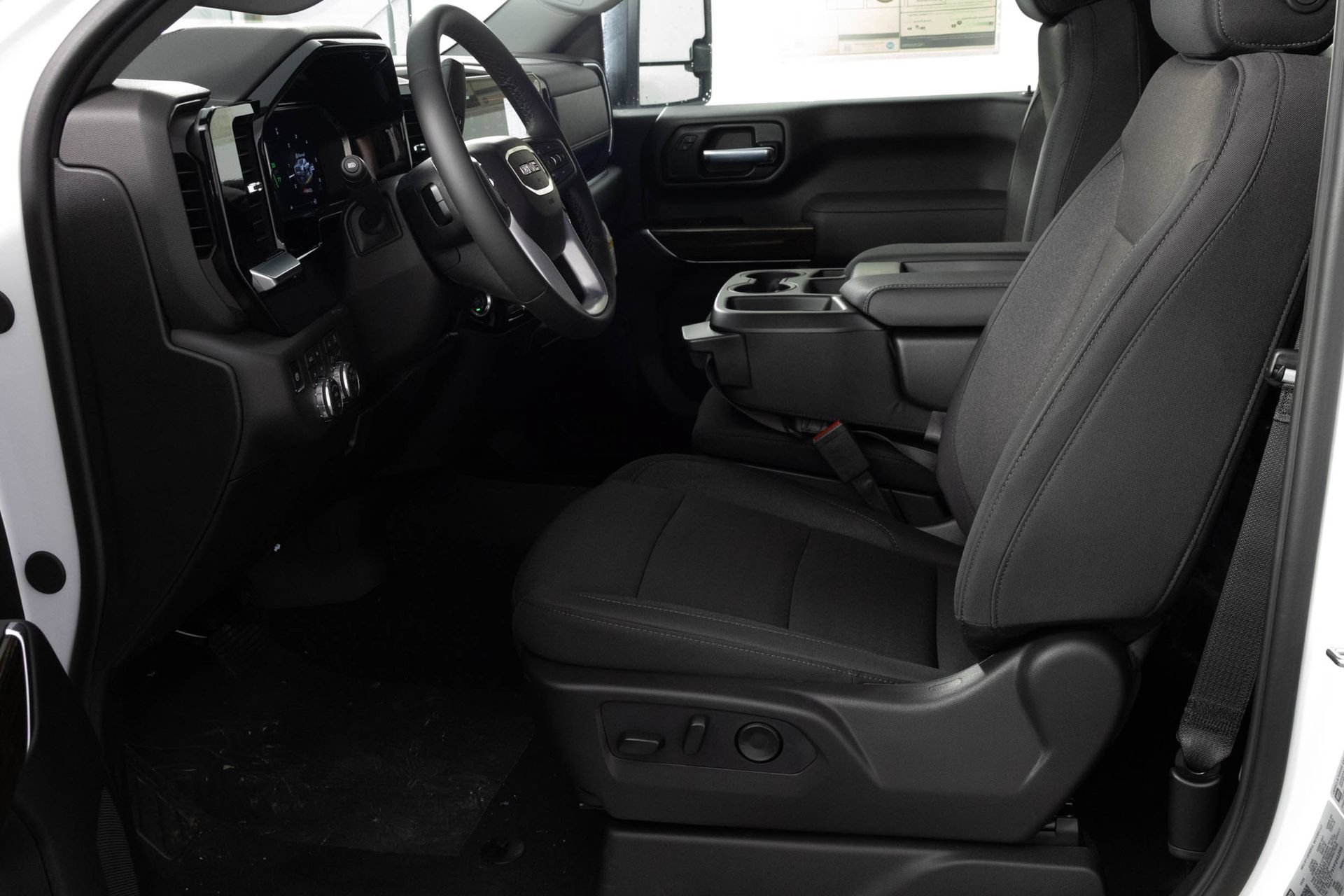 New 2026 GMC Sierra 3500 SLE AWD/4WD image 5