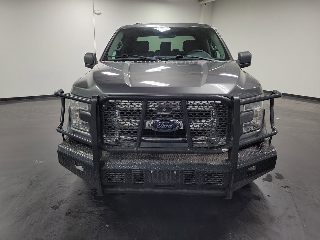 Used 2017 Ford F150 XLT image 2