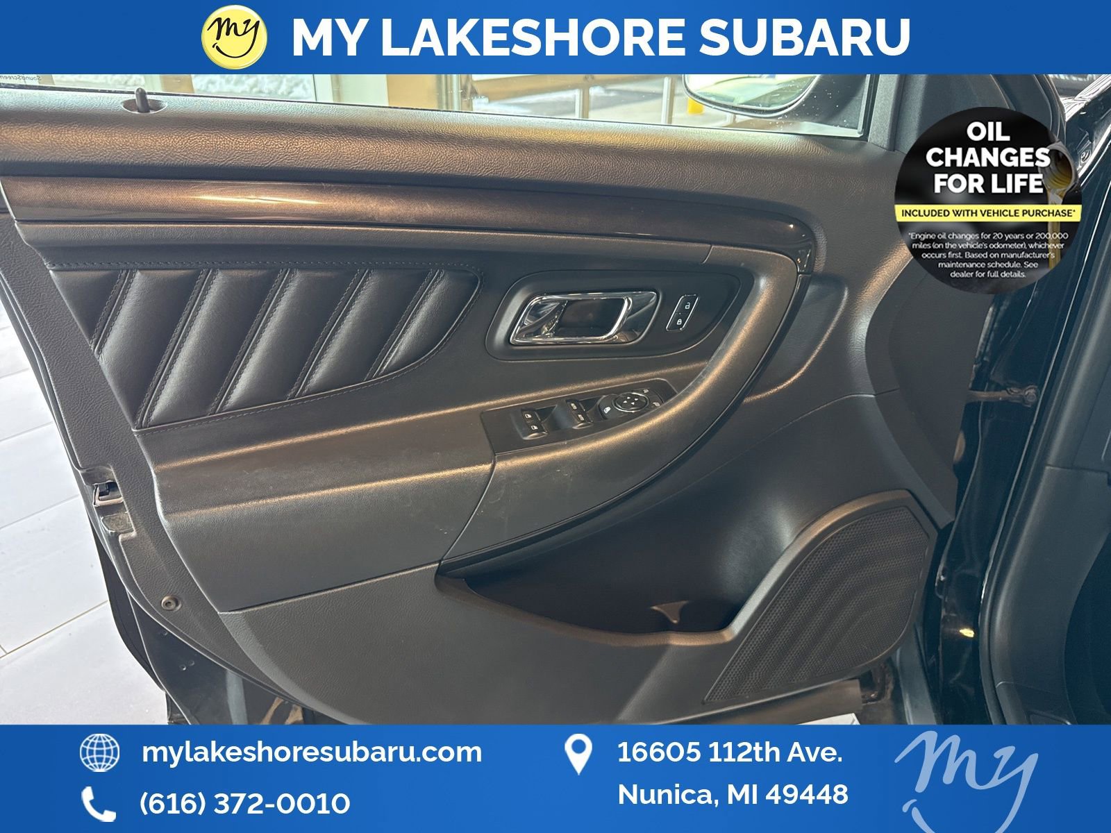 Used 2017 Ford Taurus SHO image 11